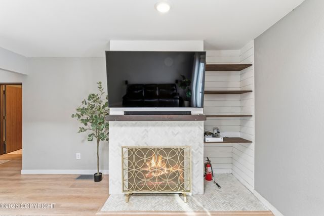 6731 Baby Bear Drive, Anchorage, AK 99507