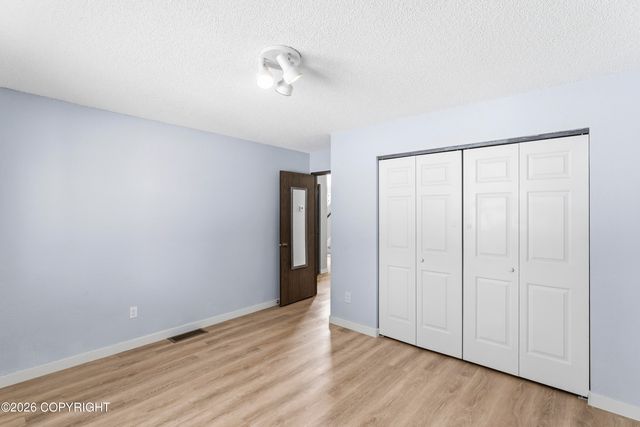 6731 Baby Bear Drive, Anchorage, AK 99507