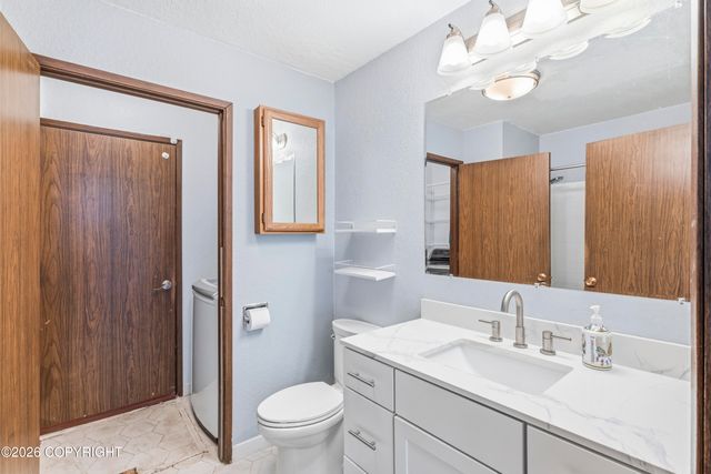 6731 Baby Bear Drive, Anchorage, AK 99507