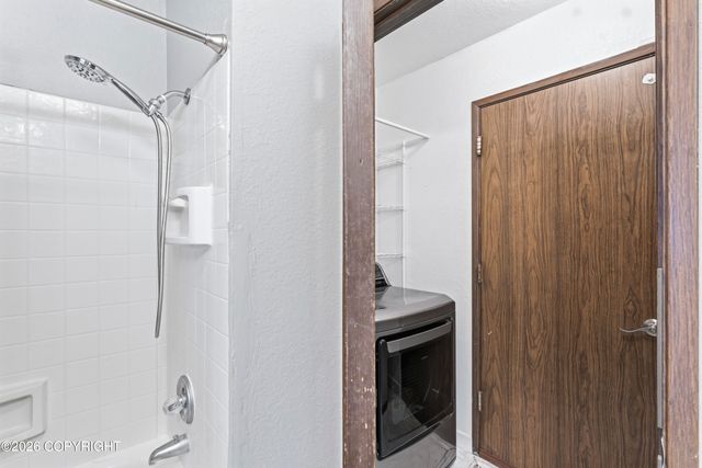 6731 Baby Bear Drive, Anchorage, AK 99507