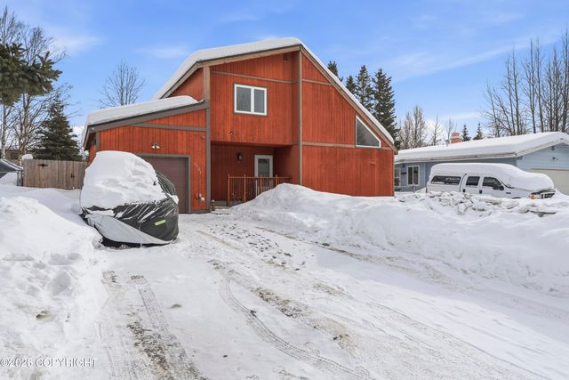 6731 Baby Bear Drive, Anchorage, AK 99507