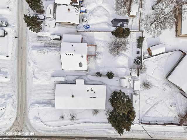 6731 Baby Bear Drive, Anchorage, AK 99507