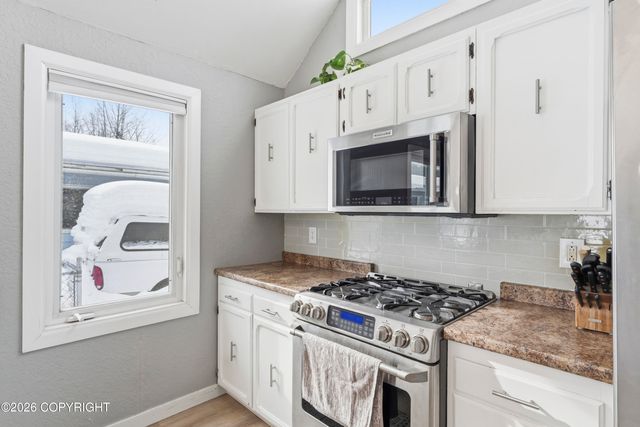 6731 Baby Bear Drive, Anchorage, AK 99507