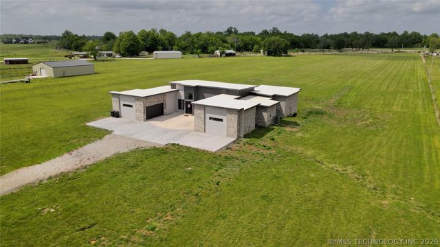 3497 E 400 Road, Oologah, OK 74053