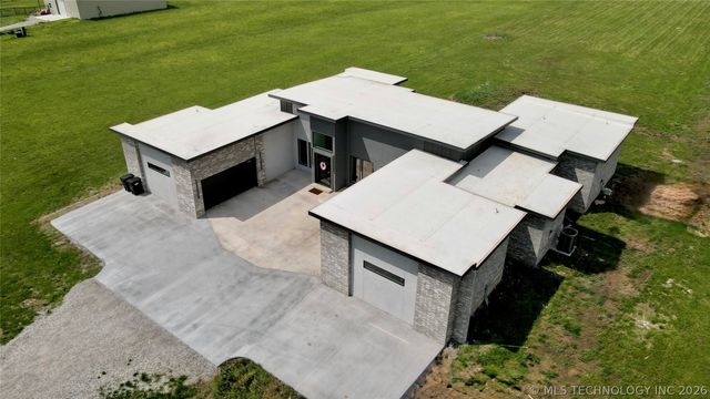 3497 E 400 Road, Oologah, OK 74053