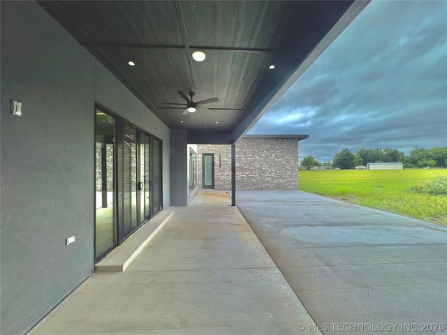 3497 E 400 Road, Oologah, OK 74053