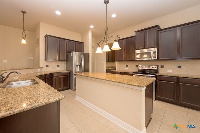 811 Cathedral Court, Harker Heights, TX 76548