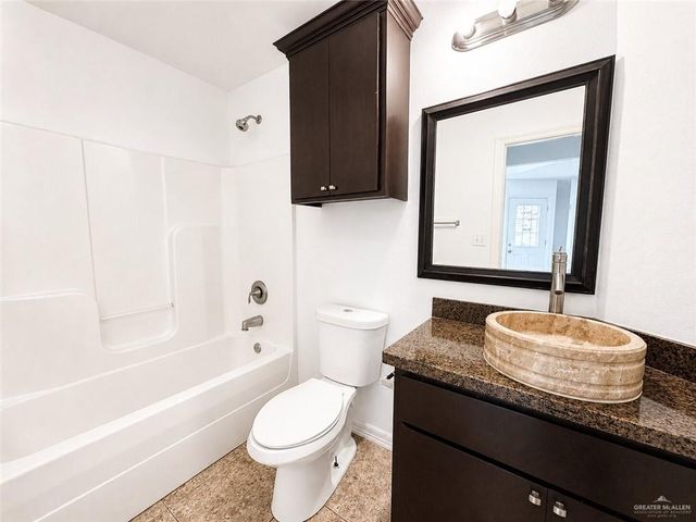 7396 Highland Pine Street, Brownsville, TX 78526