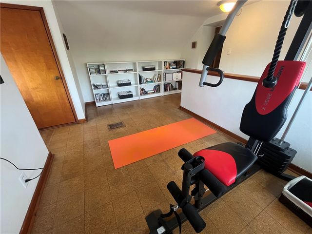 2520 Mohawk Drive, White Oak, PA 15131