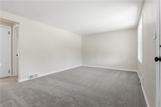 2520 Mohawk Drive, White Oak, PA 15131