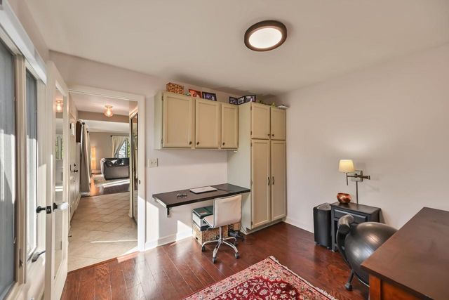 21400 Lancelot DRIVE, Brookfield, WI 53045