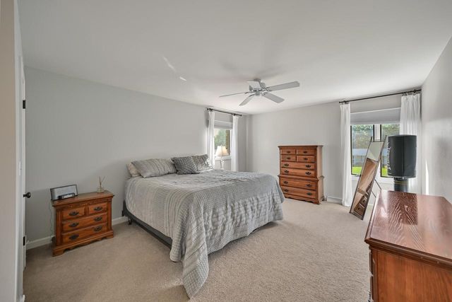 21400 Lancelot DRIVE, Brookfield, WI 53045