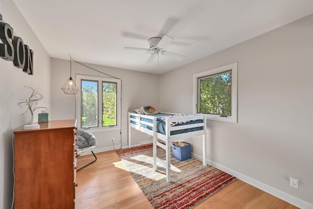 21400 Lancelot DRIVE, Brookfield, WI 53045