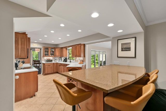 21400 Lancelot DRIVE, Brookfield, WI 53045