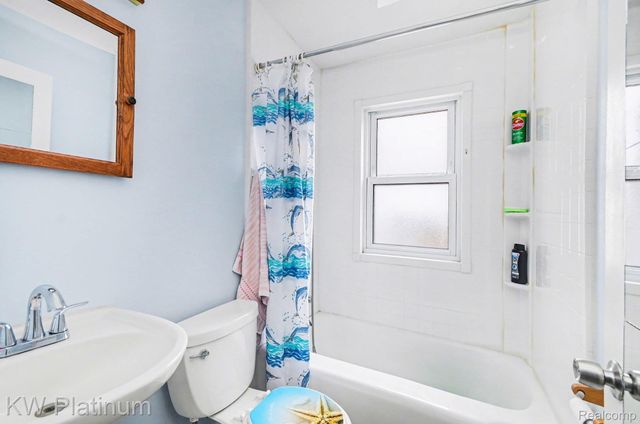 14027 HOBART Avenue, Warren, MI 48089