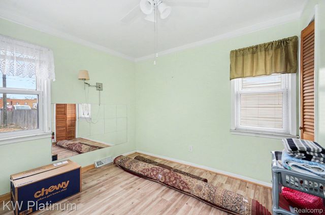 14027 HOBART Avenue, Warren, MI 48089