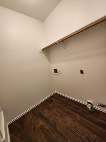 504 Texas Ave, Round Rock, TX 78664