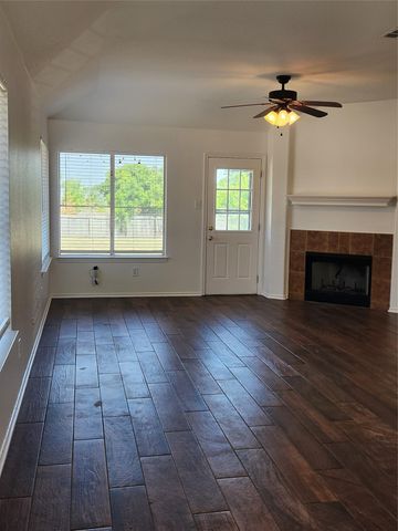 504 Texas Ave, Round Rock, TX 78664