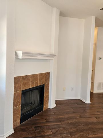 504 Texas Ave, Round Rock, TX 78664