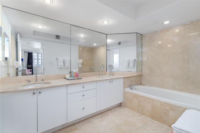 6917 Collins Ave 715, Miami Beach, FL 33141