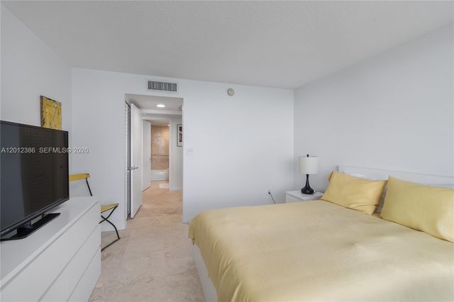 6917 Collins Ave 715, Miami Beach, FL 33141
