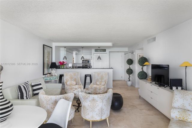 6917 Collins Ave 715, Miami Beach, FL 33141
