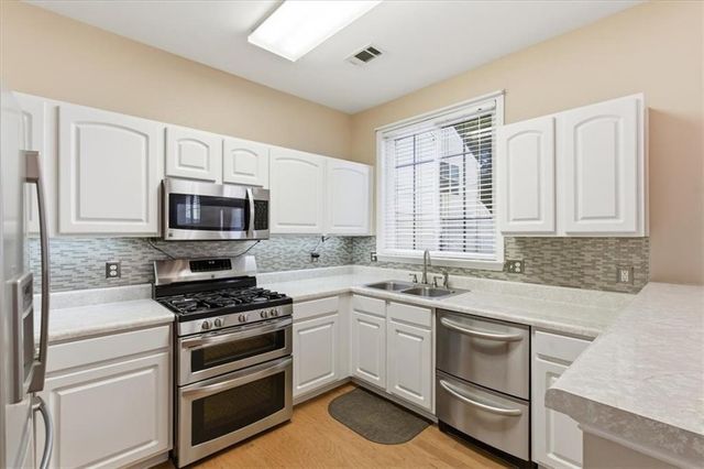 212 Hiawassee Drive, Woodstock, GA 30188