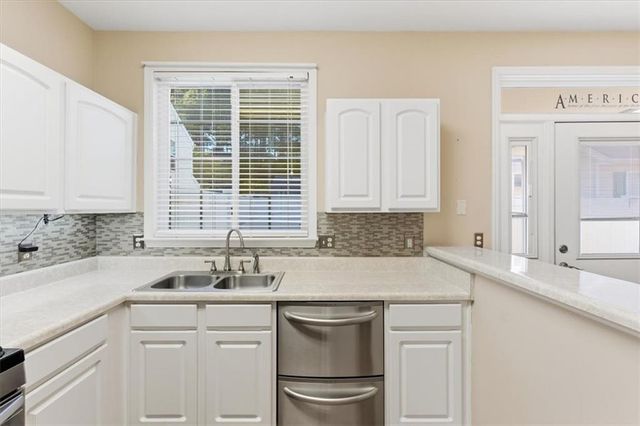 212 Hiawassee Drive, Woodstock, GA 30188