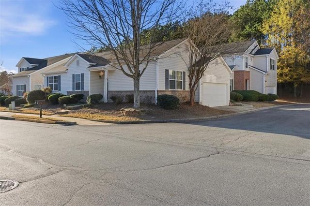 212 Hiawassee Drive, Woodstock, GA 30188