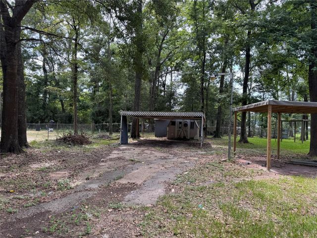 31 County Road 3794a, Cleveland, TX 77328