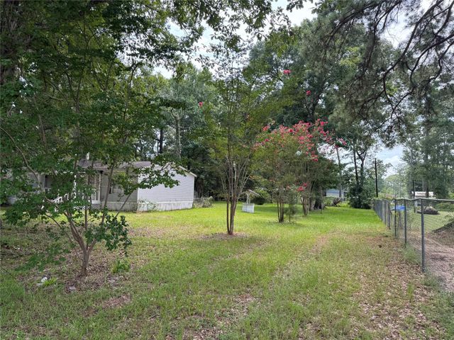 31 County Road 3794a, Cleveland, TX 77328