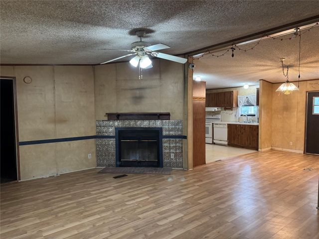 31 County Road 3794a, Cleveland, TX 77328