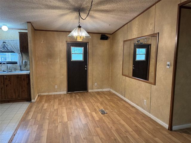 31 County Road 3794a, Cleveland, TX 77328