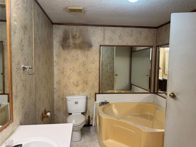 31 County Road 3794a, Cleveland, TX 77328