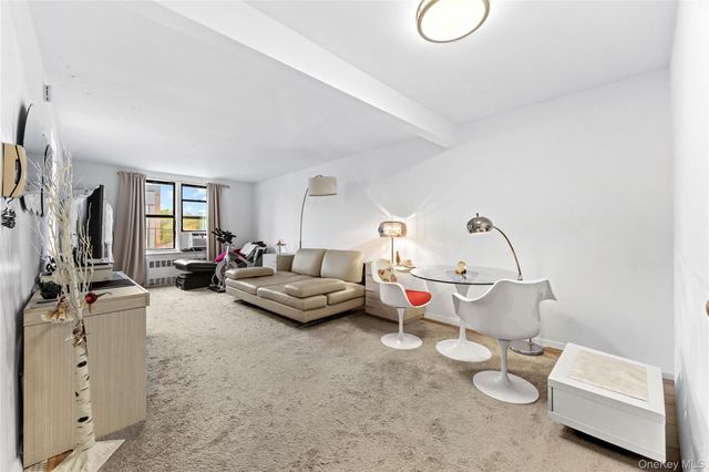 2830 Briggs Avenue 4C, Bronx, NY 10458