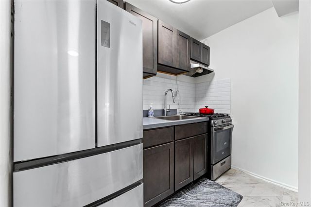 2830 Briggs Avenue 4C, Bronx, NY 10458