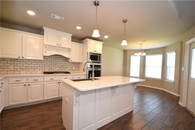1604 Higgins Street, Pea Ridge, AR 72751