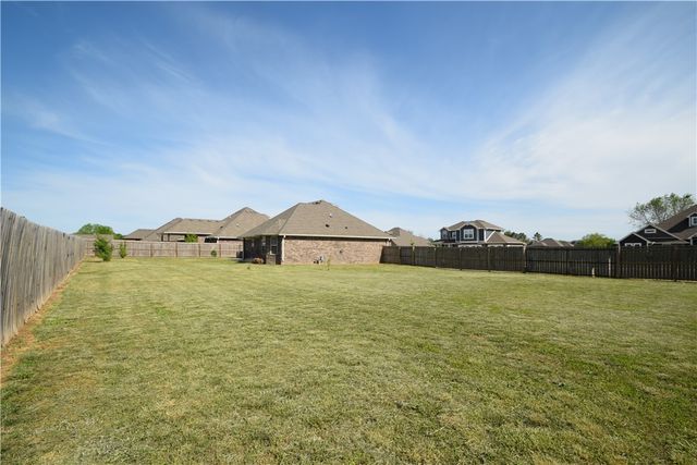 1604 Higgins Street, Pea Ridge, AR 72751