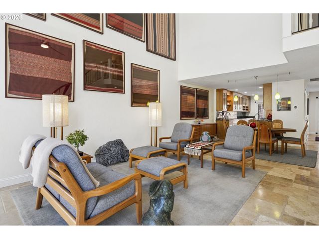 14 PREAKNESS Ct, Lake Oswego, OR 97035
