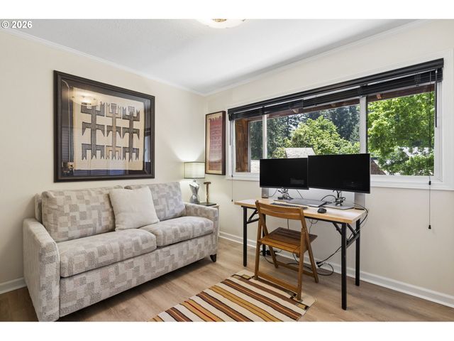14 PREAKNESS Ct, Lake Oswego, OR 97035