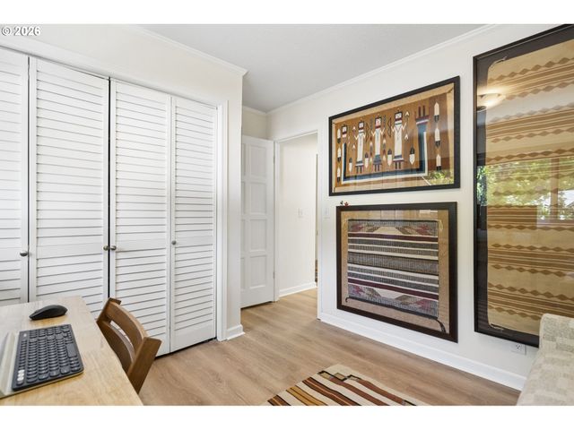 14 PREAKNESS Ct, Lake Oswego, OR 97035
