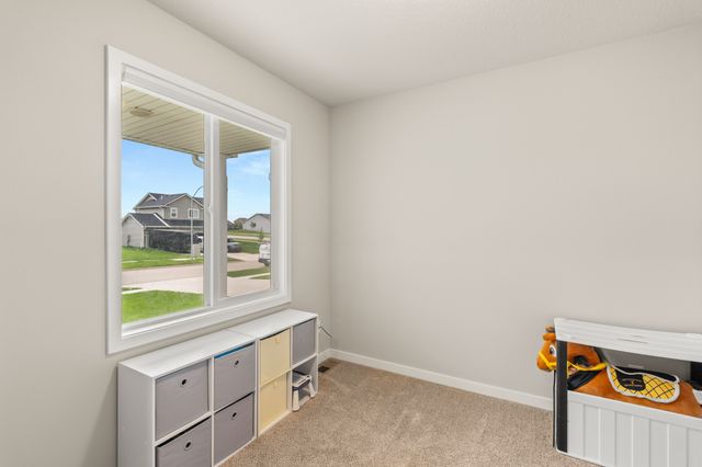 2720 21st Street SW, Altoona, IA 50009