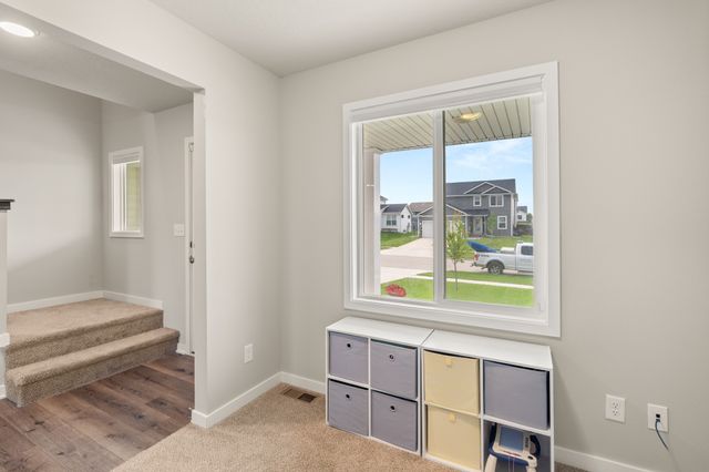 2720 21st Street SW, Altoona, IA 50009