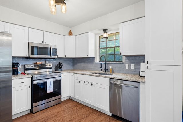 1517 Willow Wood Drive, Azle, TX 76020