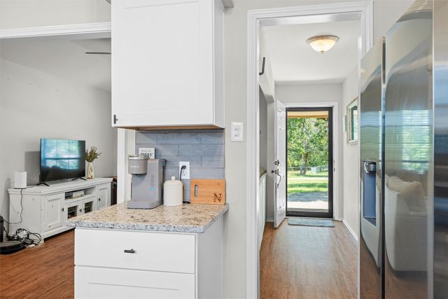 1517 Willow Wood Drive, Azle, TX 76020