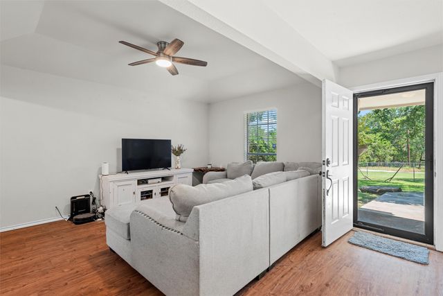 1517 Willow Wood Drive, Azle, TX 76020