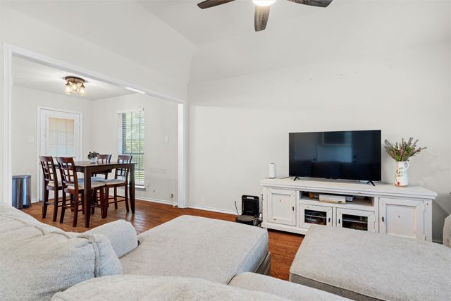 1517 Willow Wood Drive, Azle, TX 76020