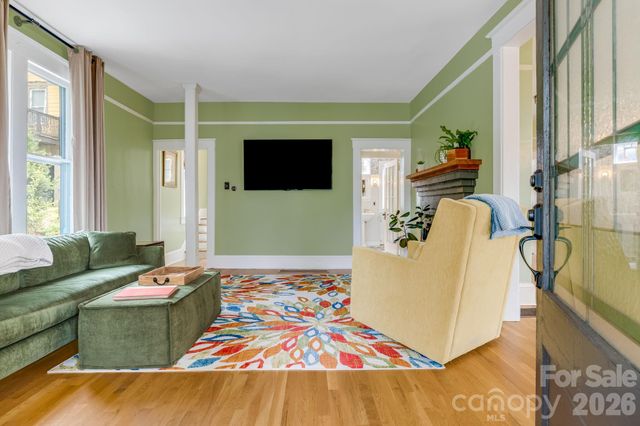 9 Houston Street, Asheville, NC 28801