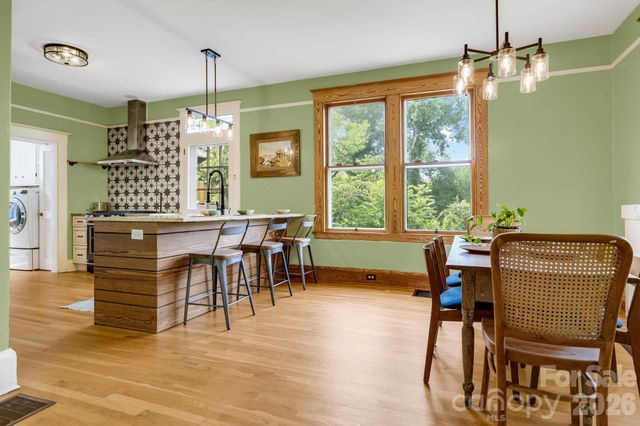 9 Houston Street, Asheville, NC 28801