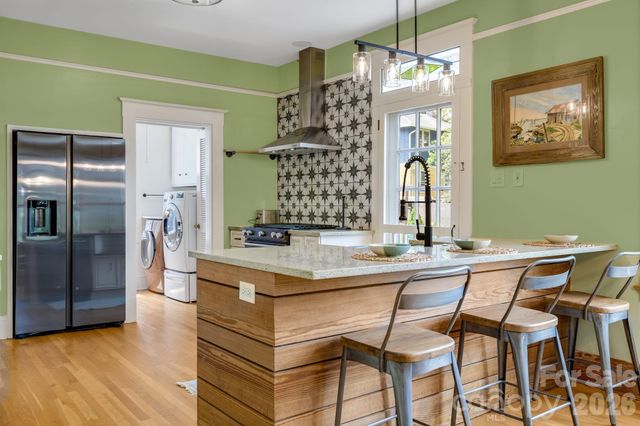 9 Houston Street, Asheville, NC 28801